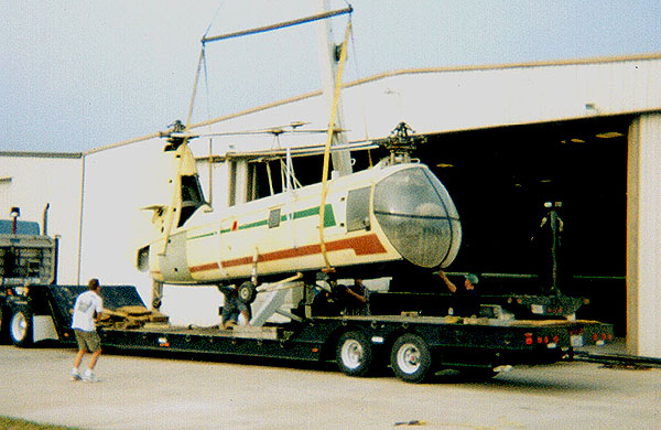 HUP-1_01.jpg - Loading up the HUP for transport to Alameda in late 1998